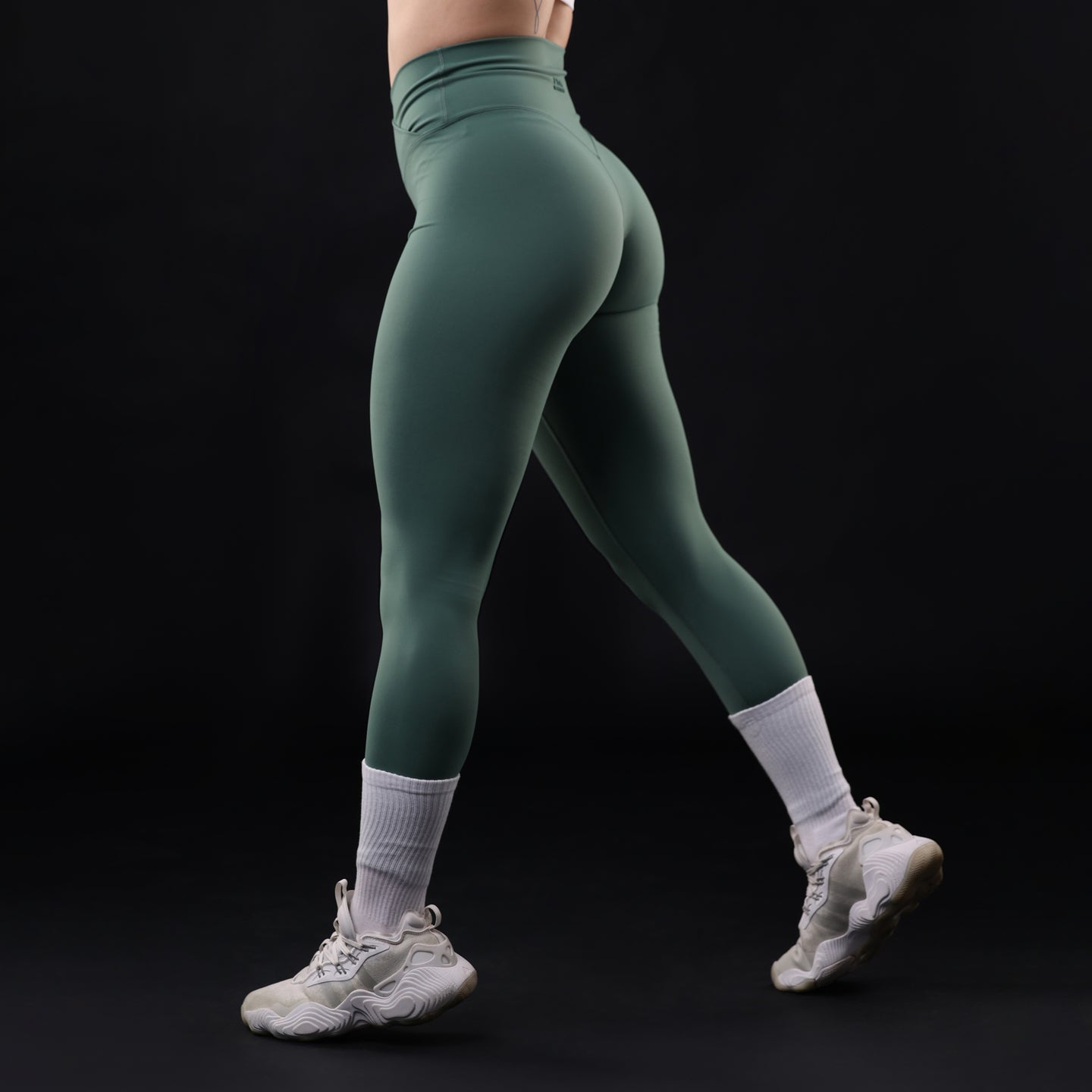 SecondSkin V-Waist Everyday Leggings - Neverover Activewear