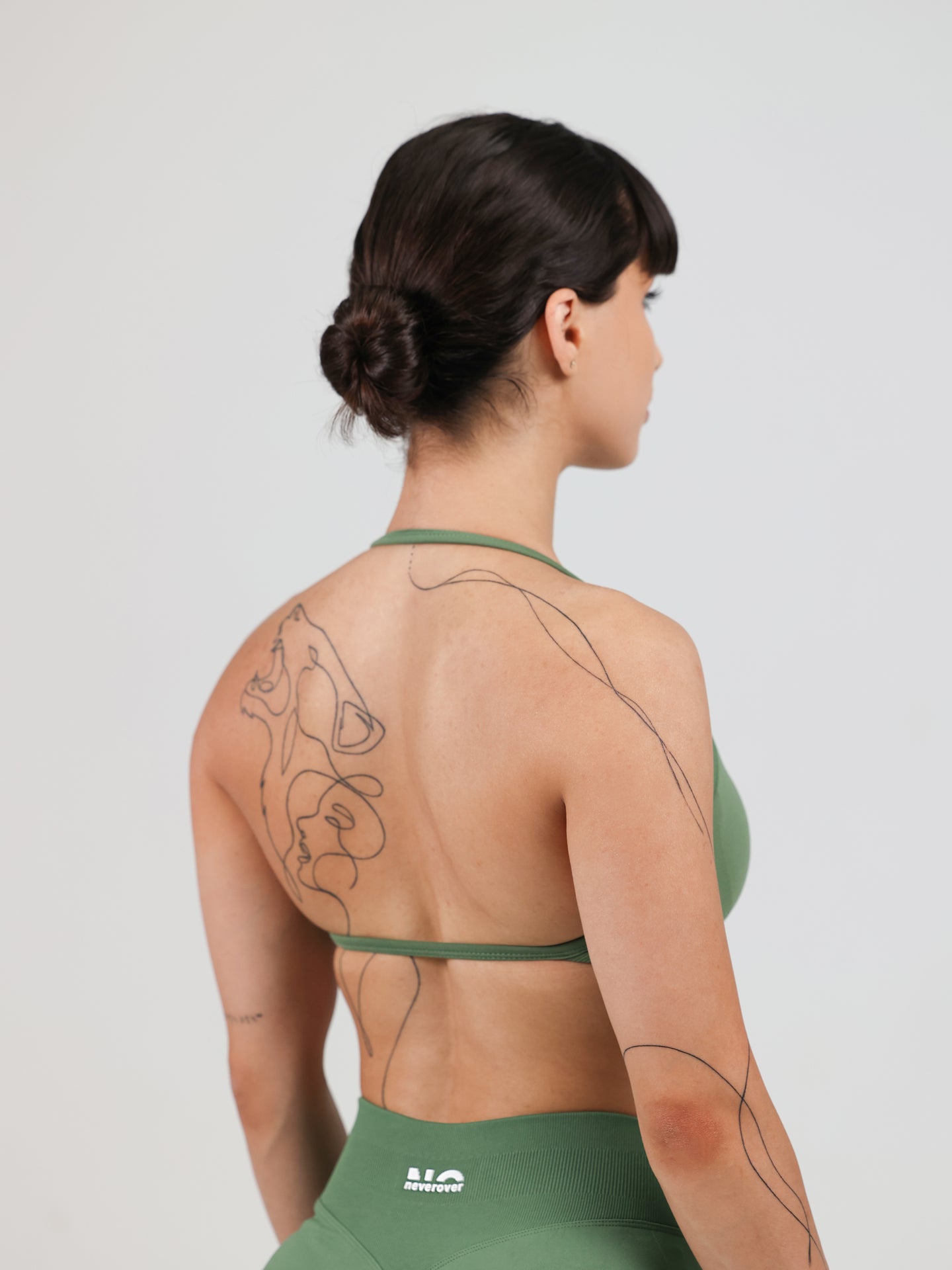 Hue Minimal Strappy Bra - Neverover Activewear