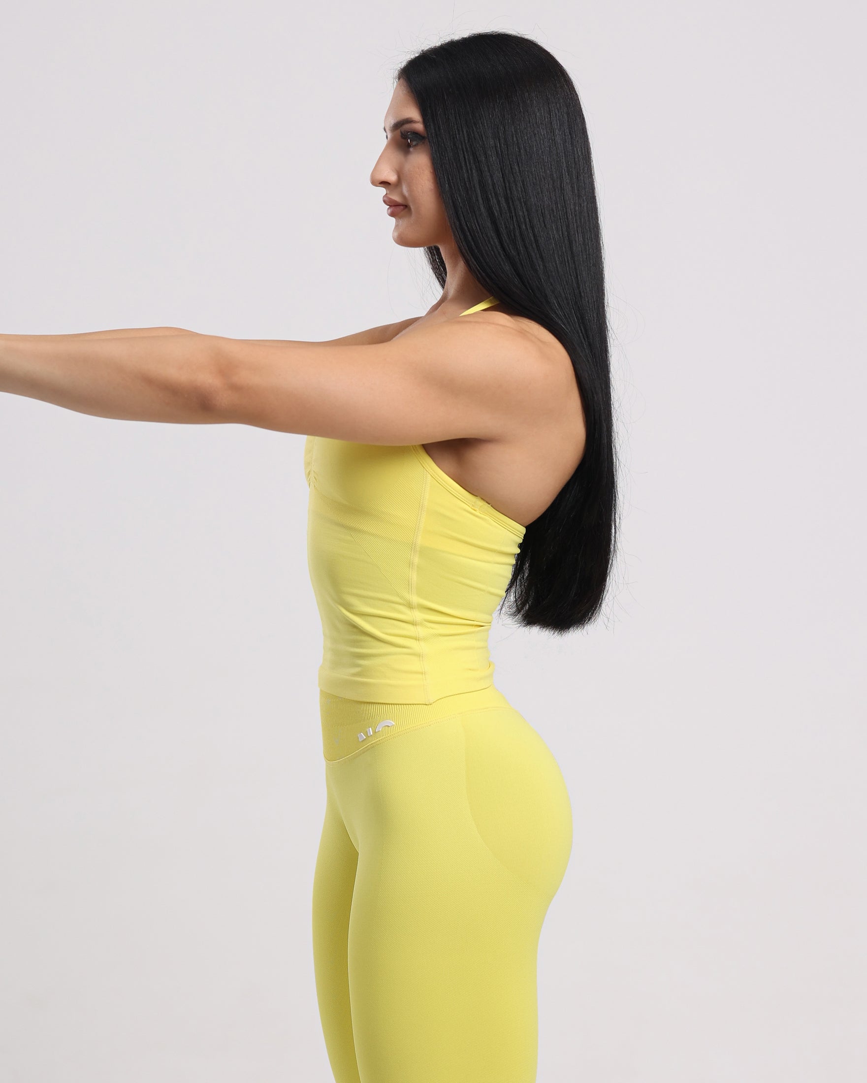 Hue Halter Seamless Top