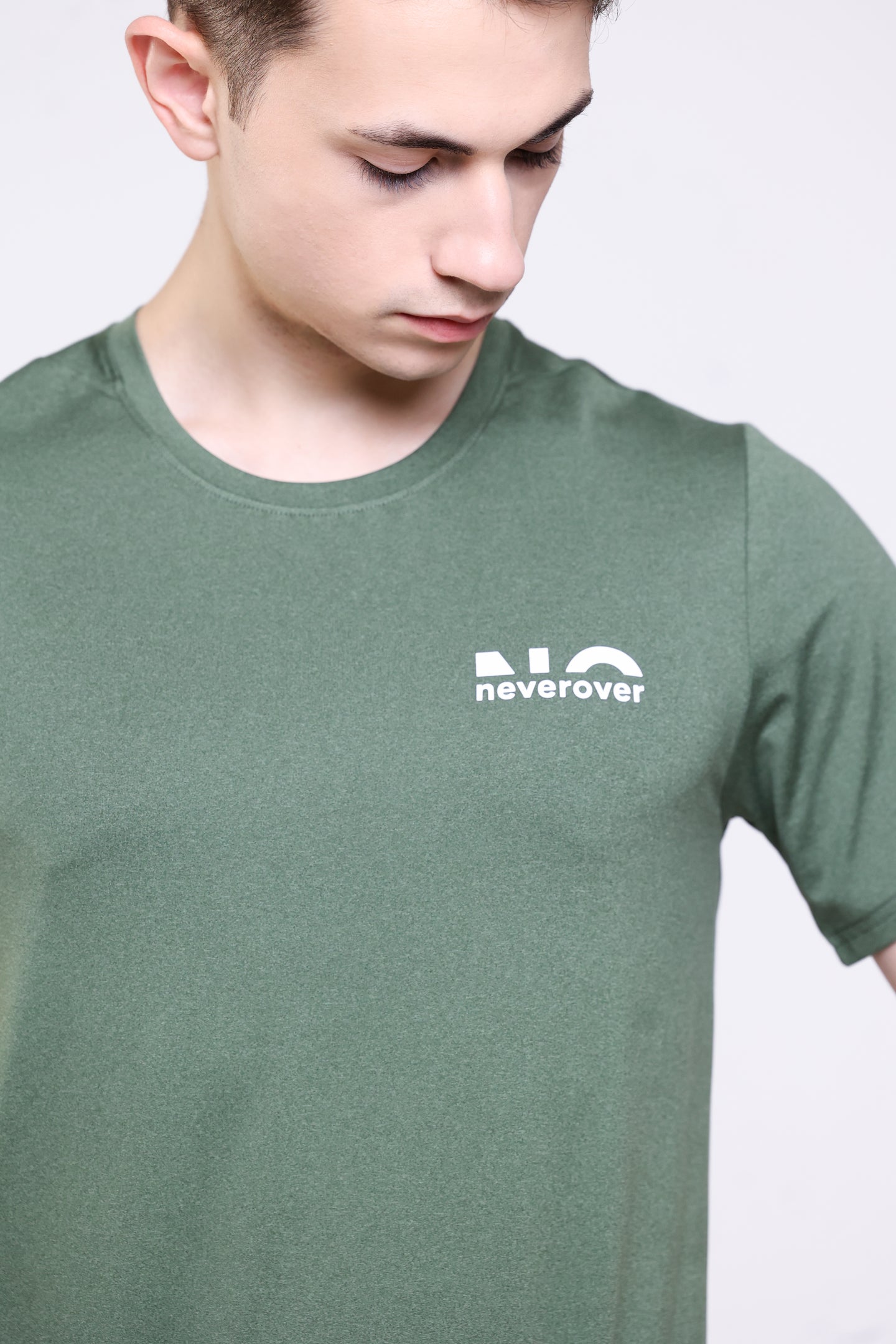 Men's Essential Elastic T-shirt - Neverover Activewear