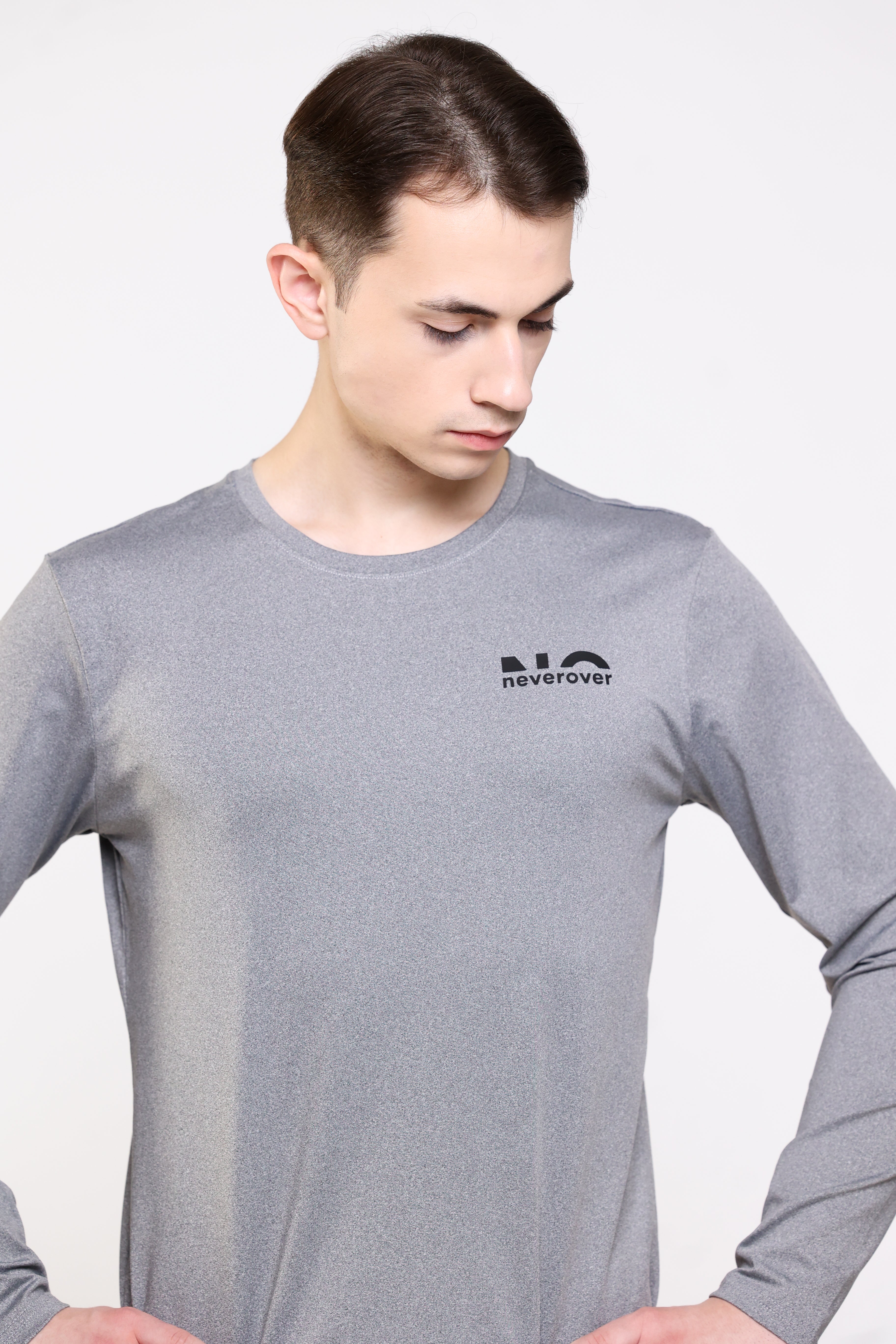 Men's Essential Long Sleeve T-shirt